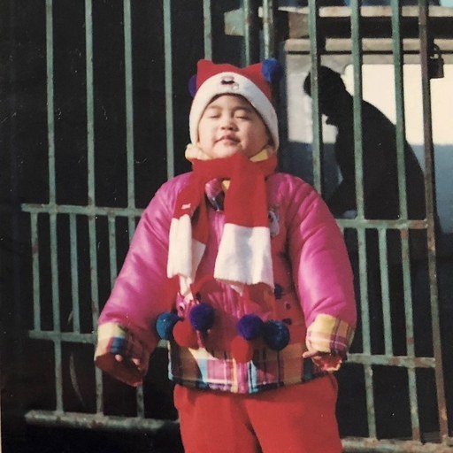 Yueyan Tang as a child